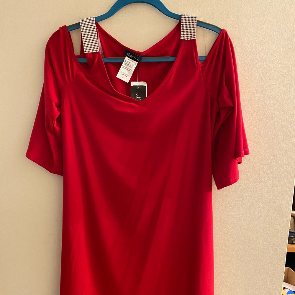 S Lavigne Red cocktail dress with shoulder sequins